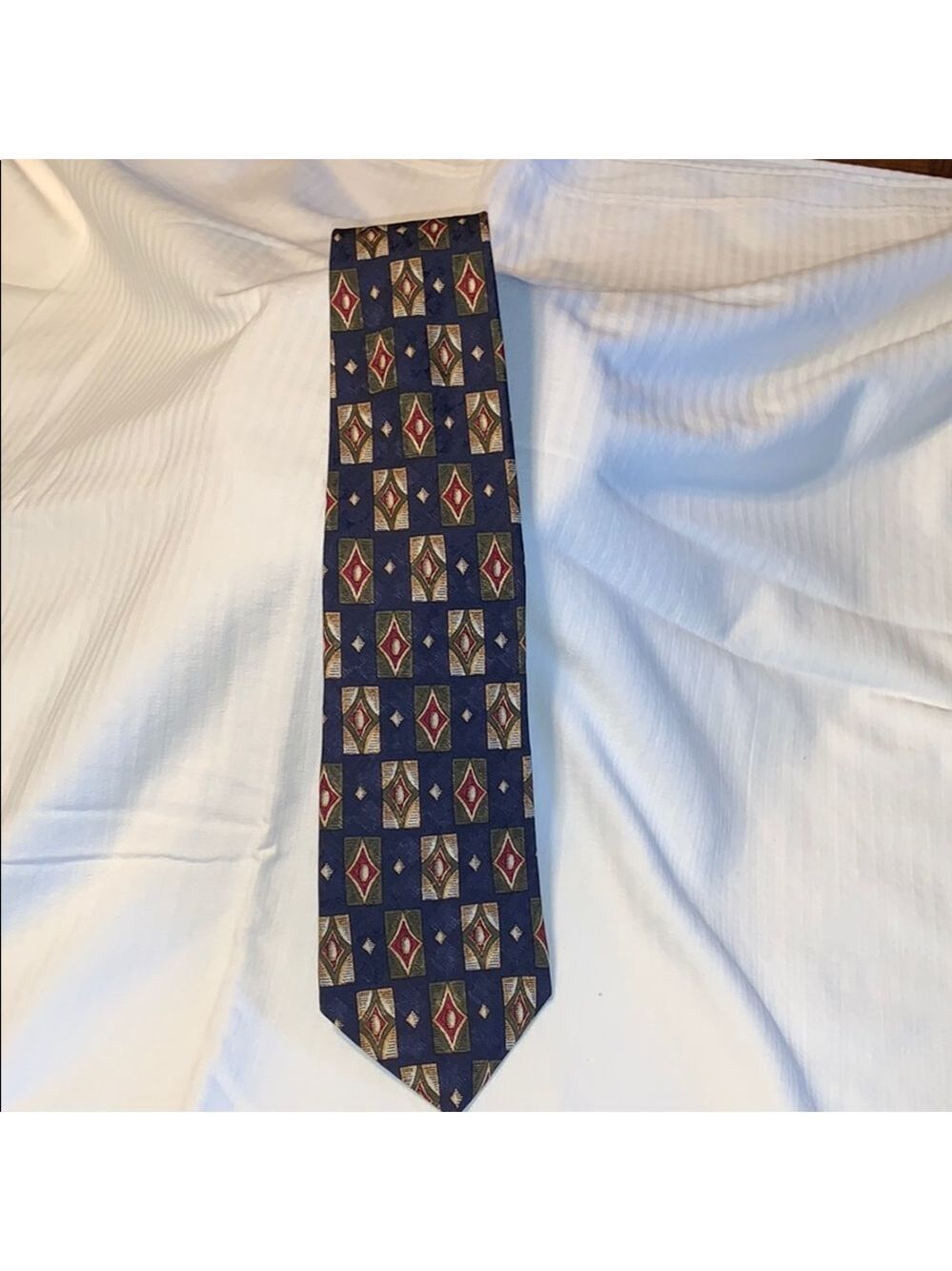Tom James Tie